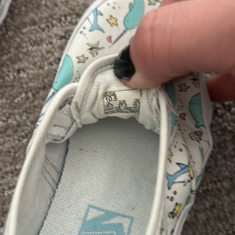 Vans - Picture 3 of 3